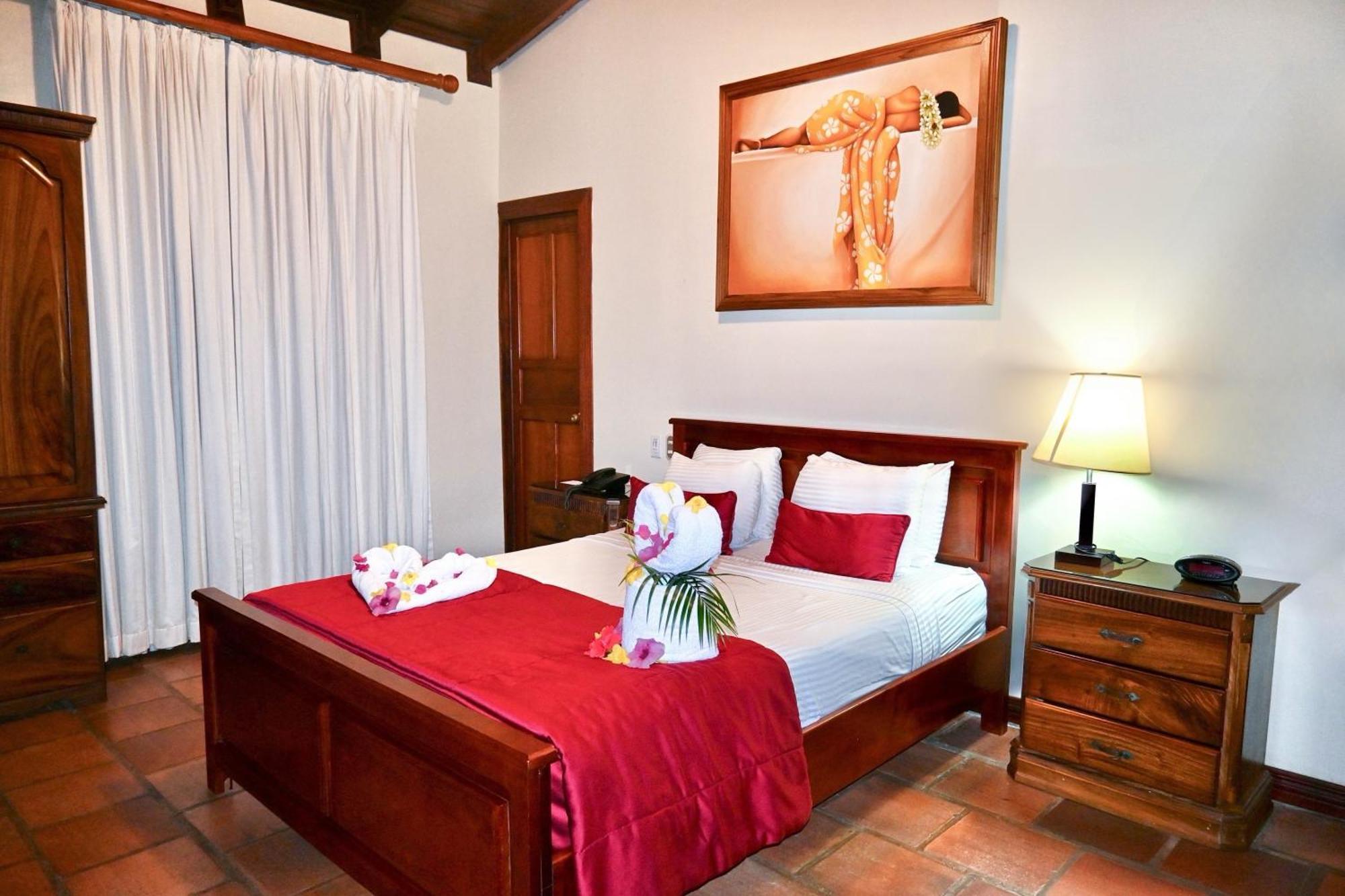 Hotel Villas Lirio มานูเอล อันโตนิโอ ภายนอก รูปภาพ